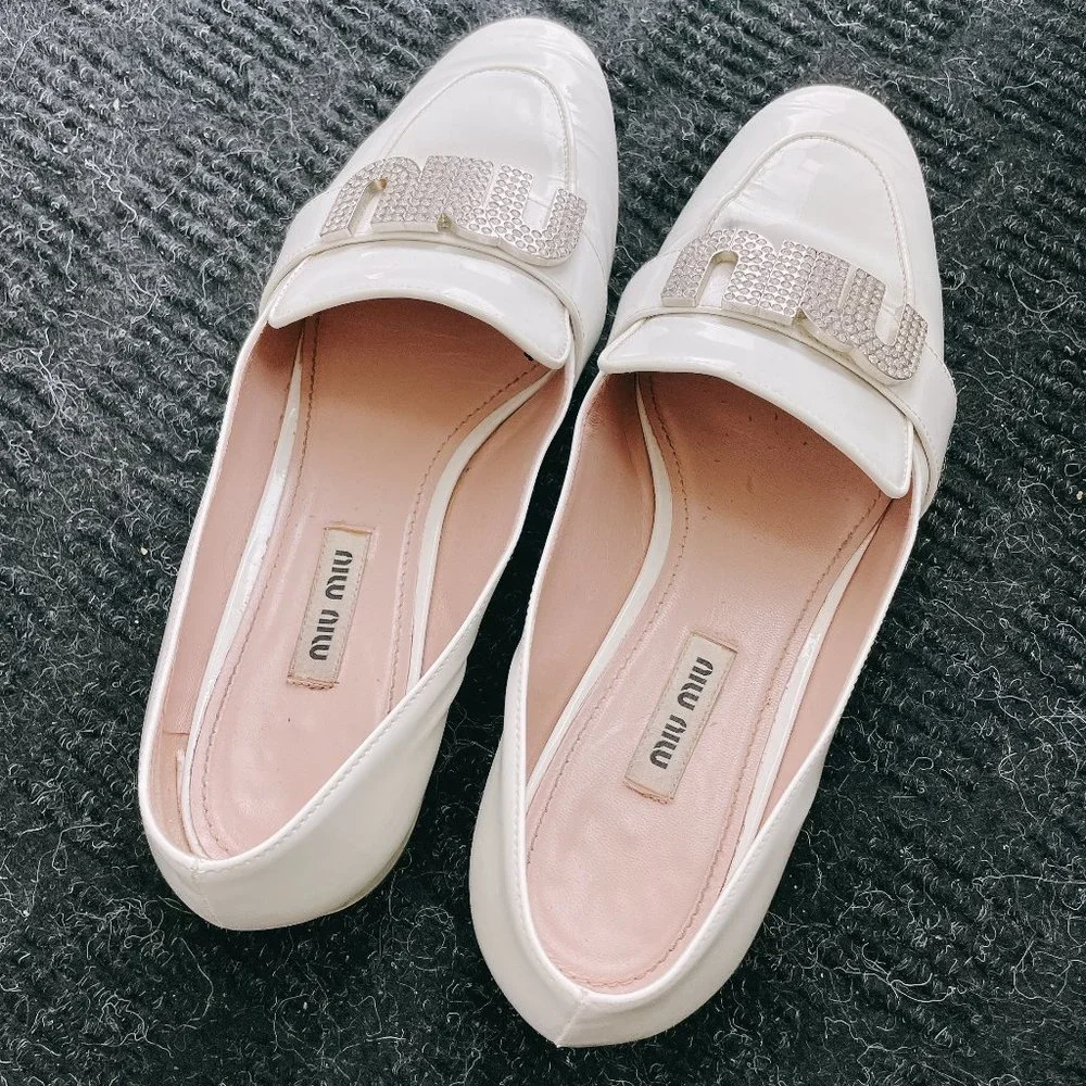 Miu Miu White Flats with Crystal Detail - Picture 3 of 5